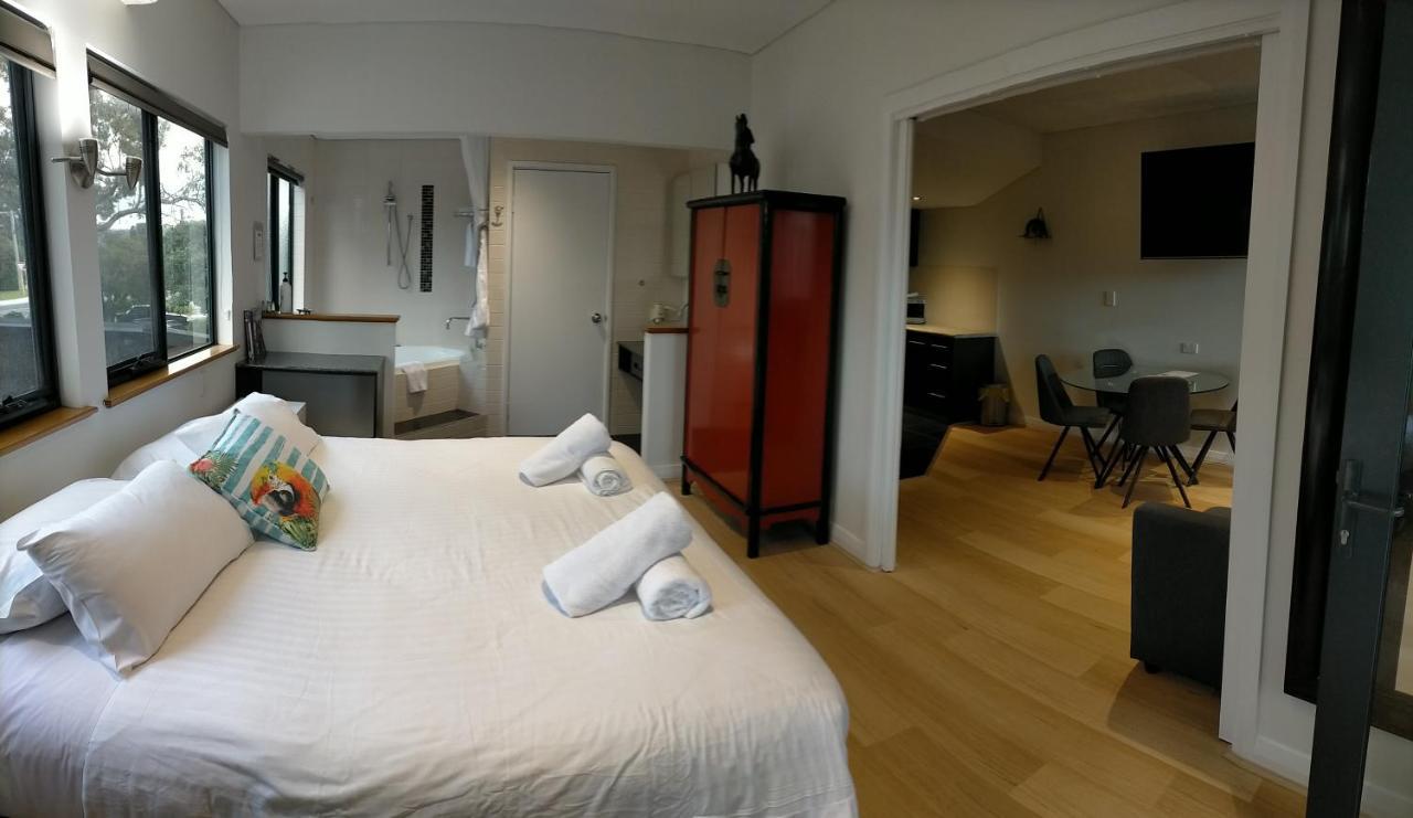 Dunsborough Apartments & Suites Eksteriør billede